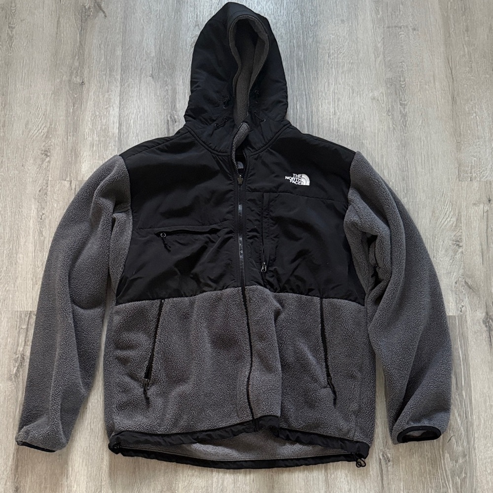 The North Face Men's Black and Gray Performance Jacket